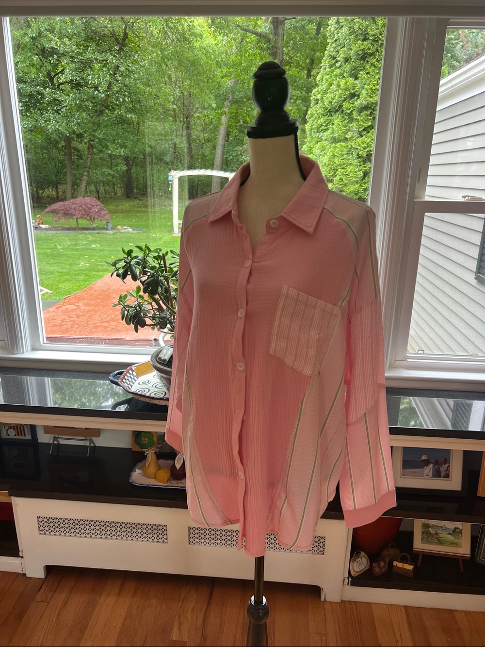 Davi & Dani Soft Pink Top with Tag Detail